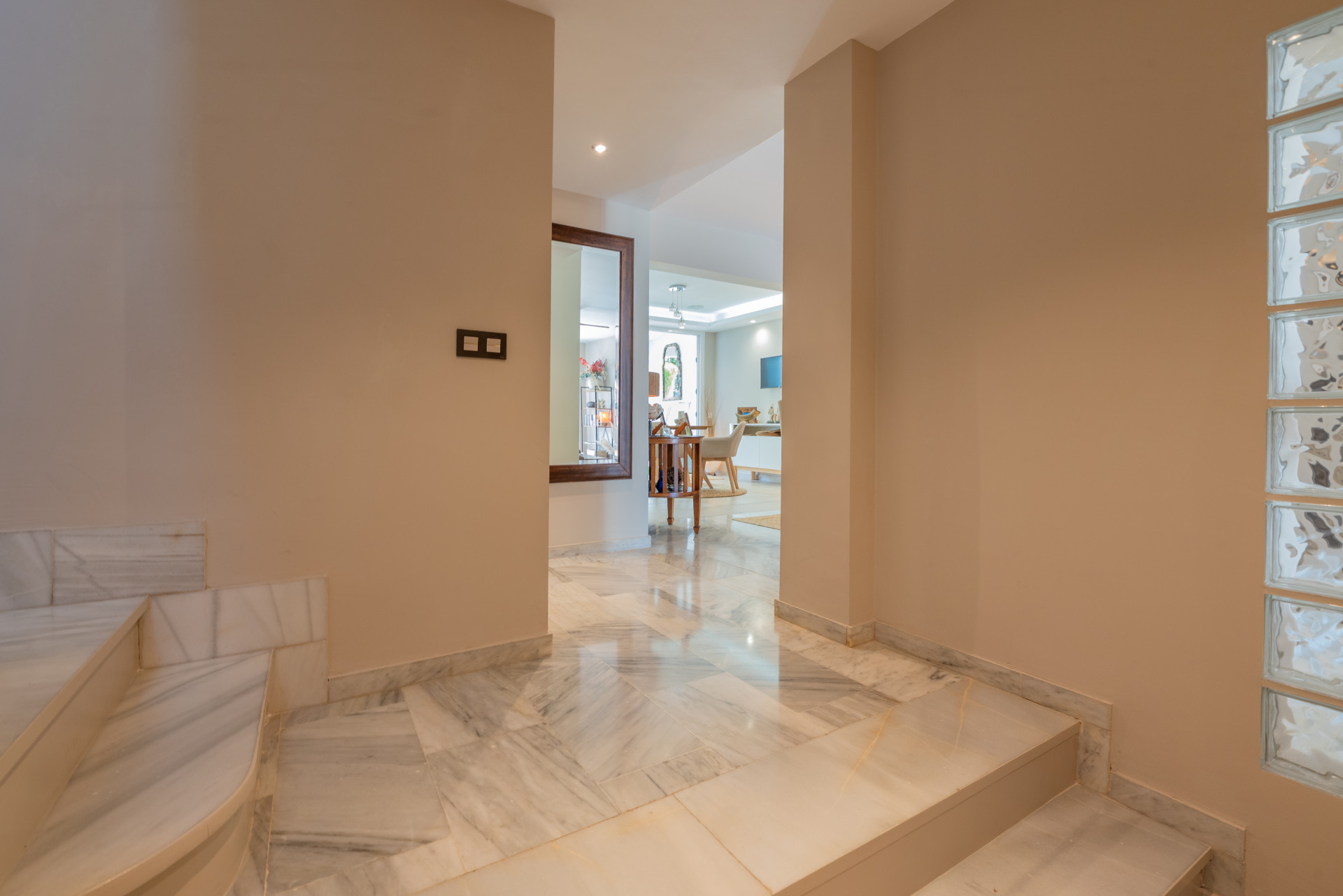 Modern Comfort Near the Coast: Renovated Townhouse in Manilva