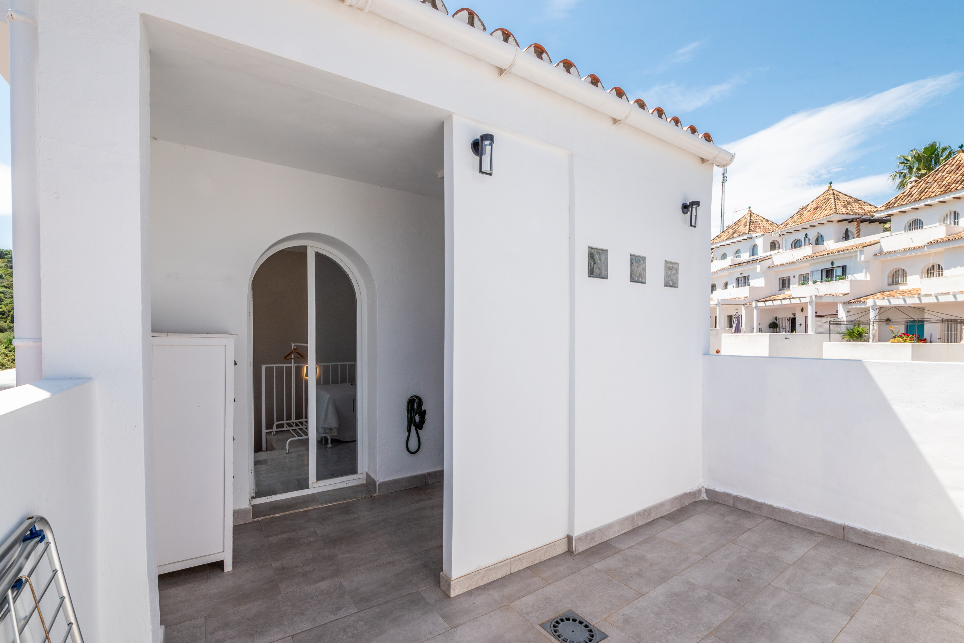 Modern Comfort Near the Coast: Renovated Townhouse in Manilva