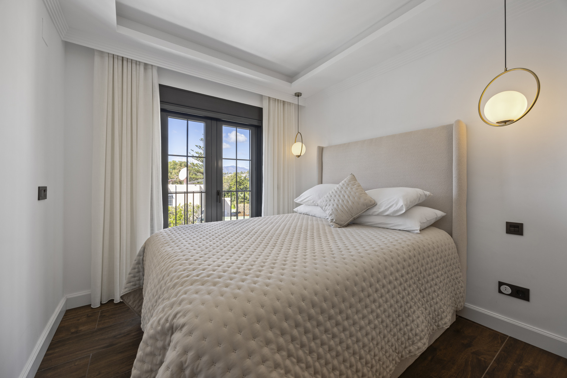 Renovated bright and spacious villa 5 bedroom in San Pedro de Alcantara