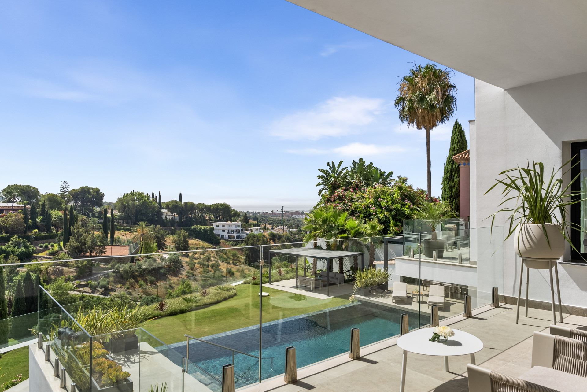 Villa located in Los Flamingos, with open views to the sea and the mountains in Benahavis