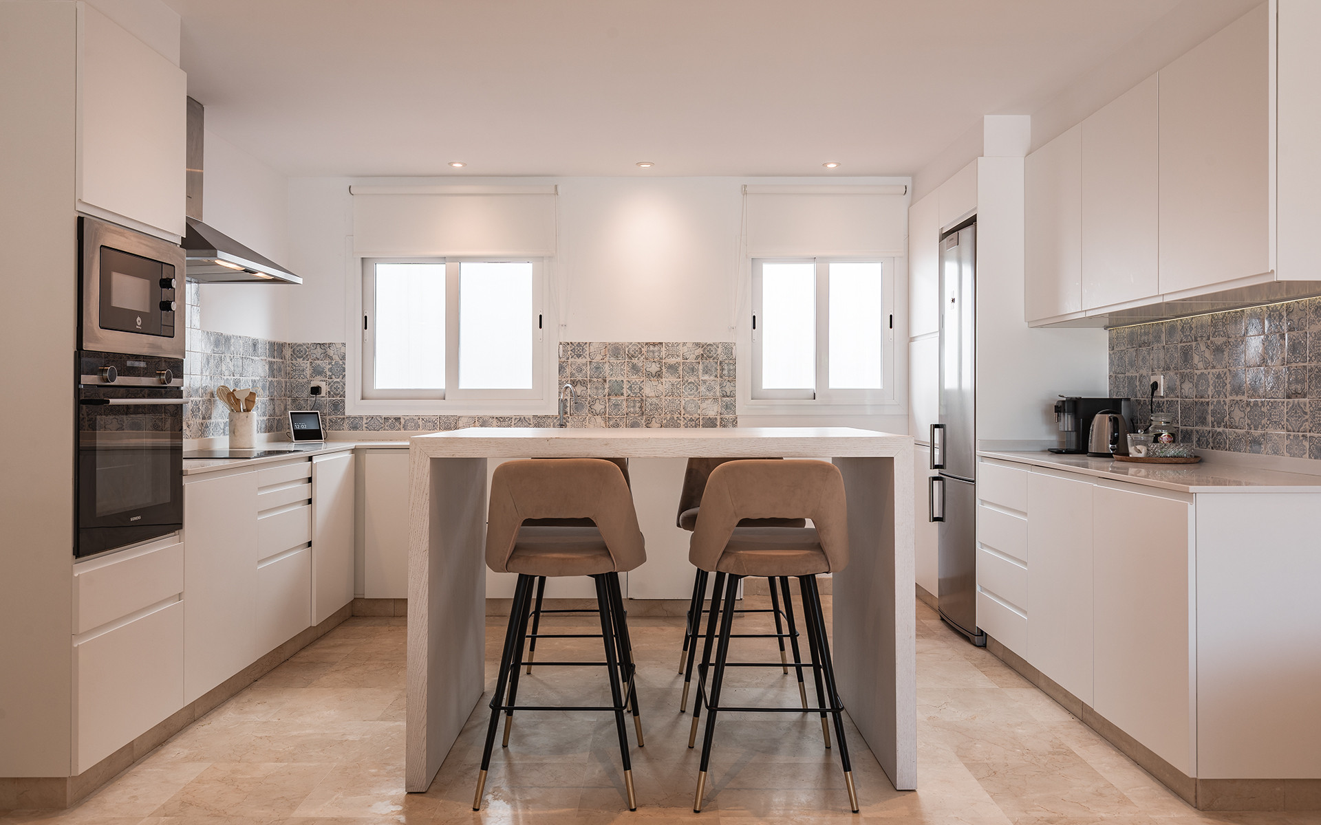Stylish Ground-Floor Apartment in Paraíso Pueblo in Benahavis