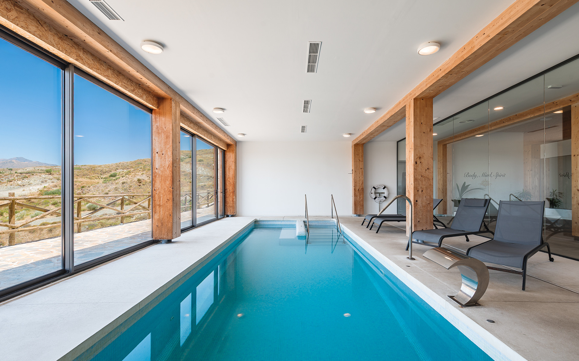 Stylish Ground-Floor Apartment in Paraíso Pueblo in Benahavis