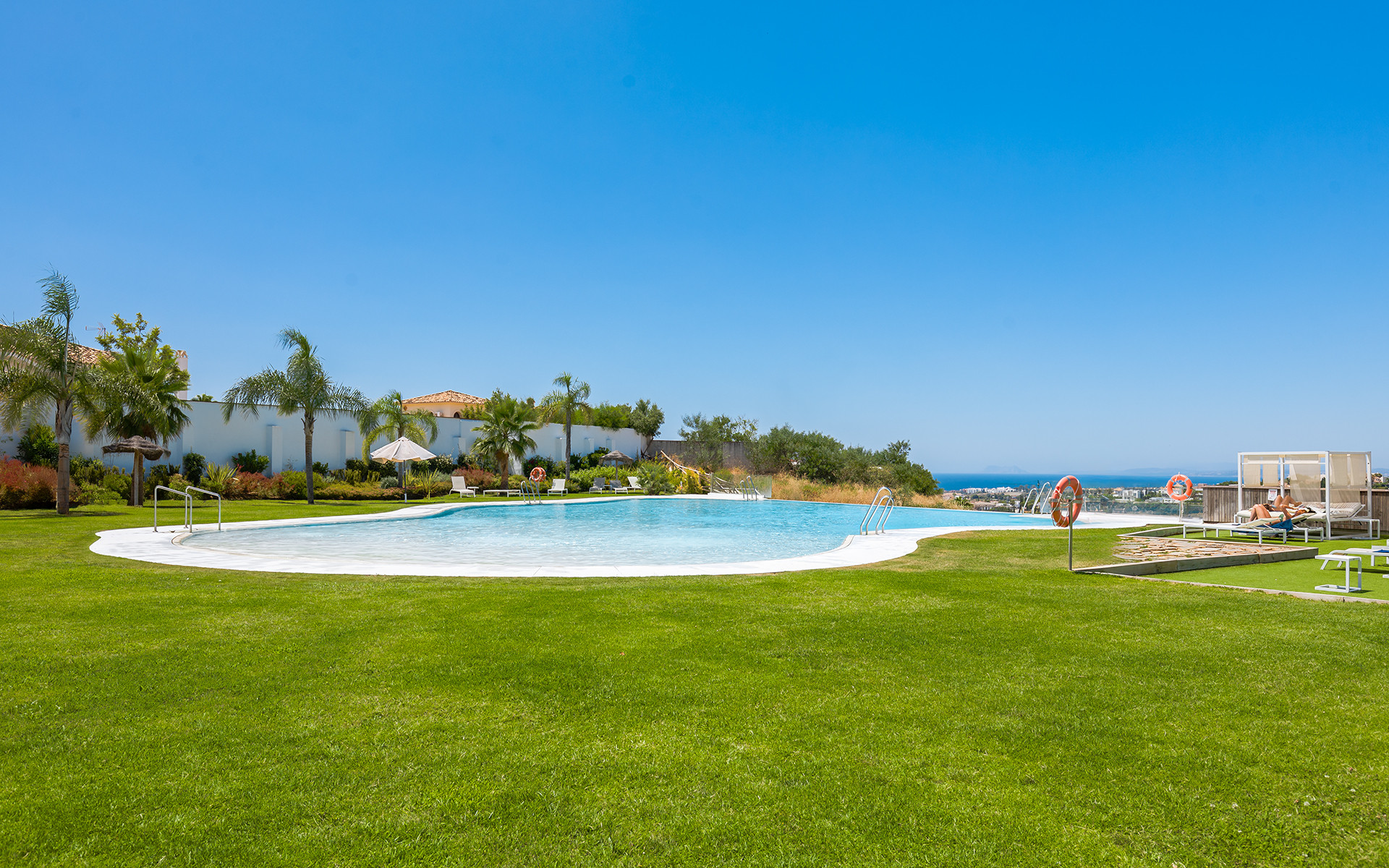 Stylish Ground-Floor Apartment in Paraíso Pueblo in Benahavis