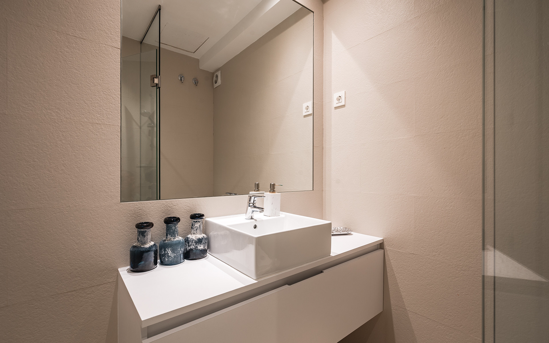Stylish Ground-Floor Apartment in Paraíso Pueblo in Benahavis