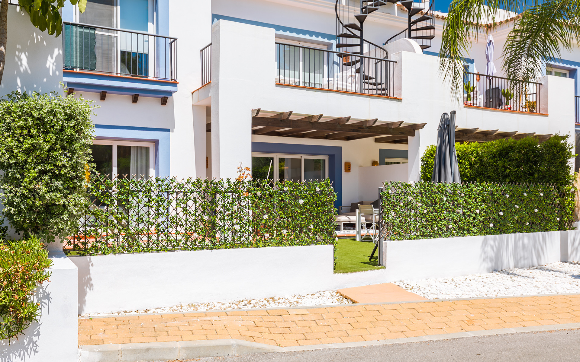 Stylish Ground-Floor Apartment in Paraíso Pueblo in Benahavis