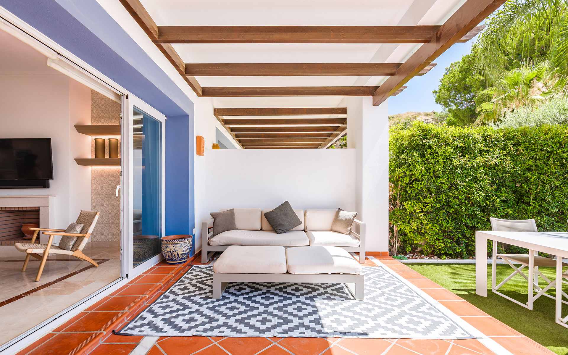Stylish Ground-Floor Apartment in Paraíso Pueblo in Benahavis