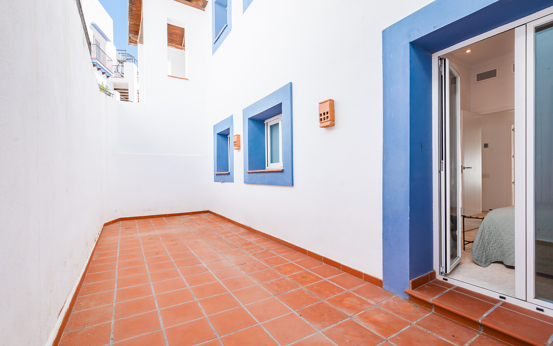 Stylish Ground-Floor Apartment in Paraíso Pueblo in Benahavis