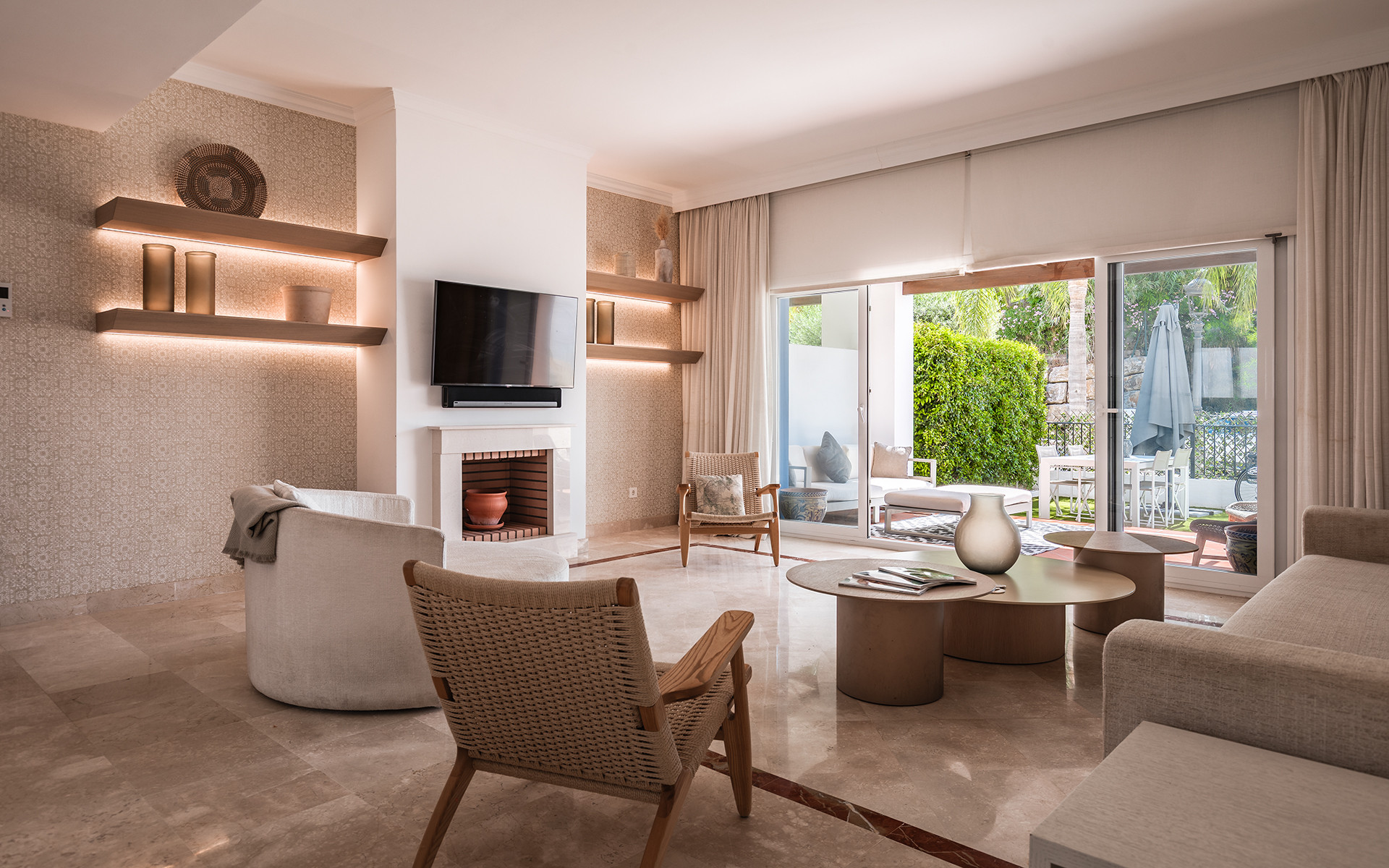 Ground Floor Apartment for sale in <i>Paraiso Pueblo, </i>Benahavis