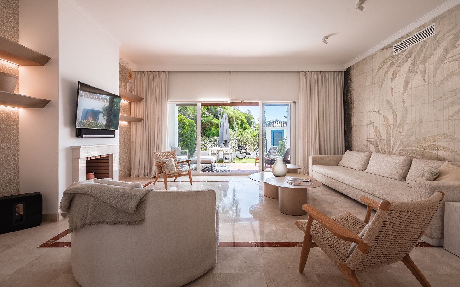 Stylish Ground-Floor Apartment in Paraíso Pueblo in Benahavis