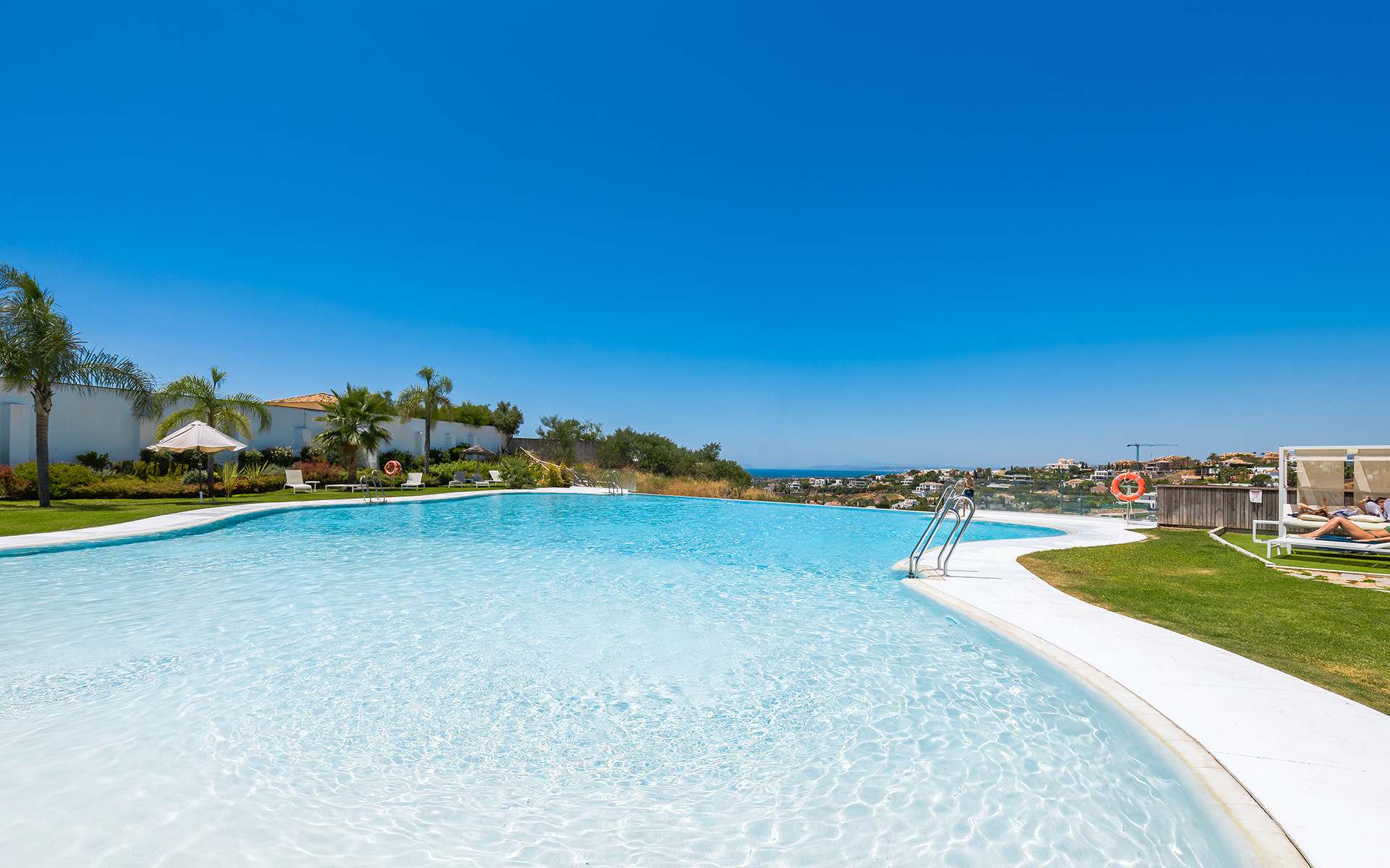 Stylish Ground-Floor Apartment in Paraíso Pueblo in Benahavis