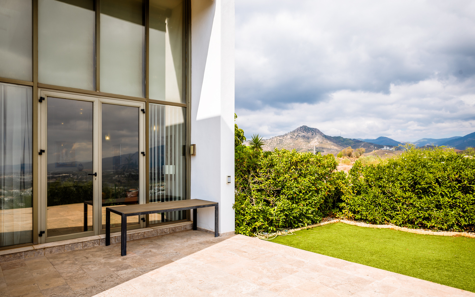 Casa unifamiliar con vistas abiertas en Marbella Vistas en Benahavis