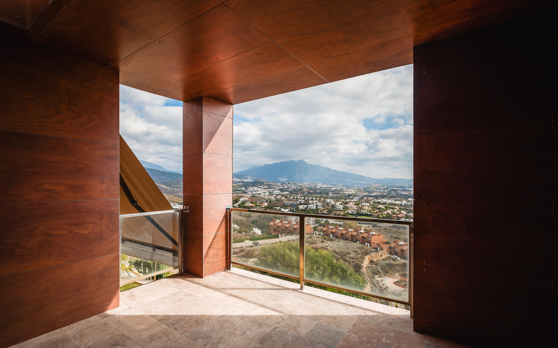 Casa unifamiliar con vistas abiertas en Marbella Vistas en Benahavis