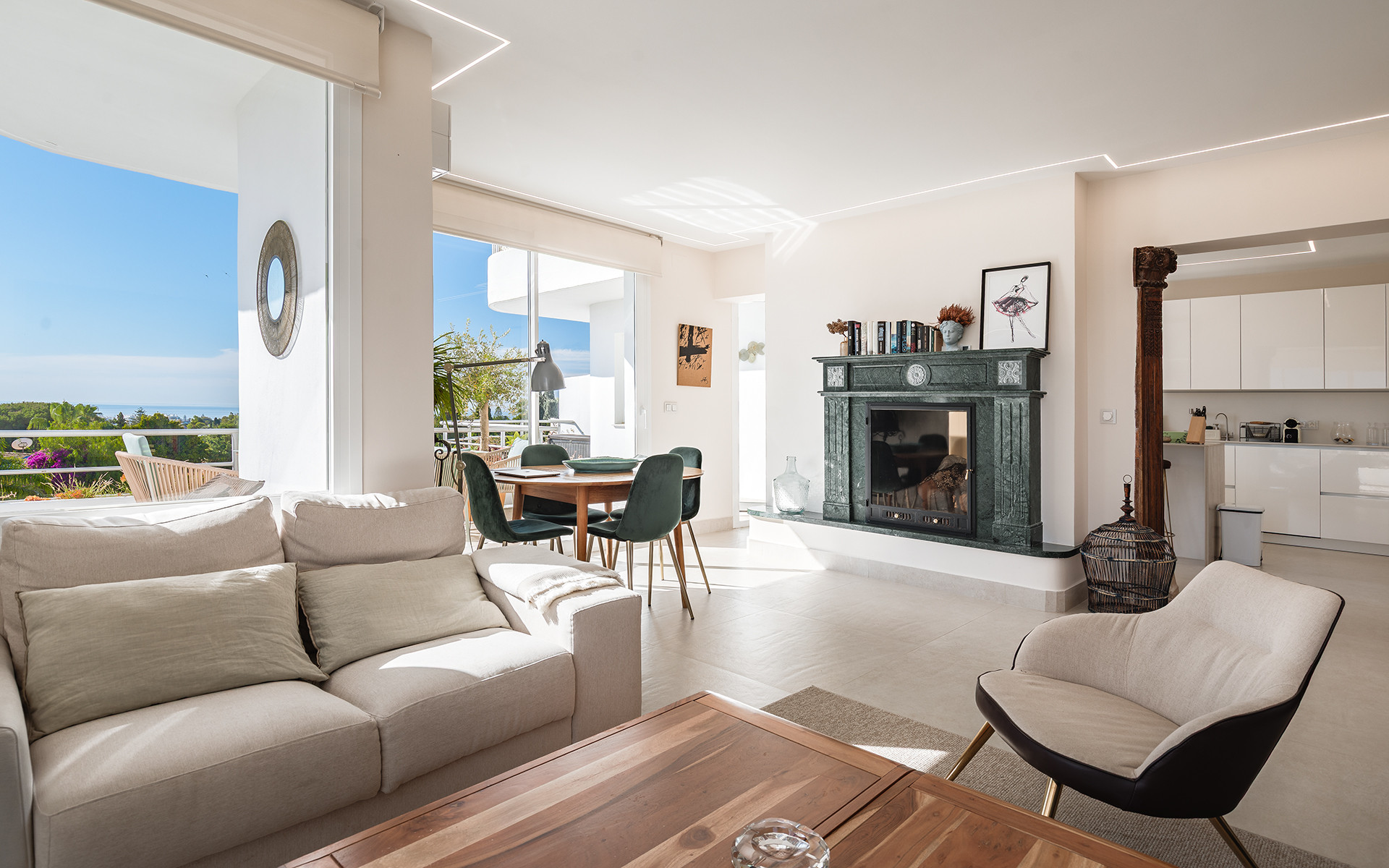 3 bedroom penthouse with views to the sea, the mountains and the golf course in San Pedro de Alcantara