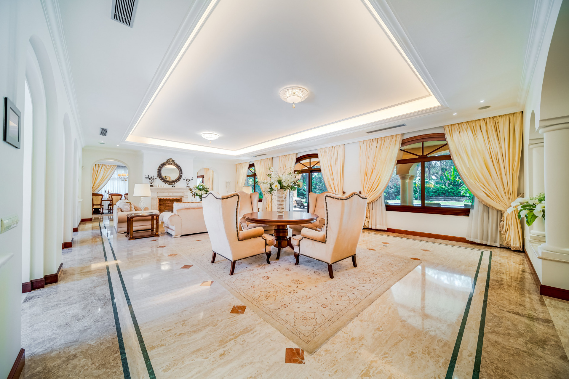 Exclusive 8-bedroom beachside Villa in Guadalmina Baja in San Pedro de Alcantara