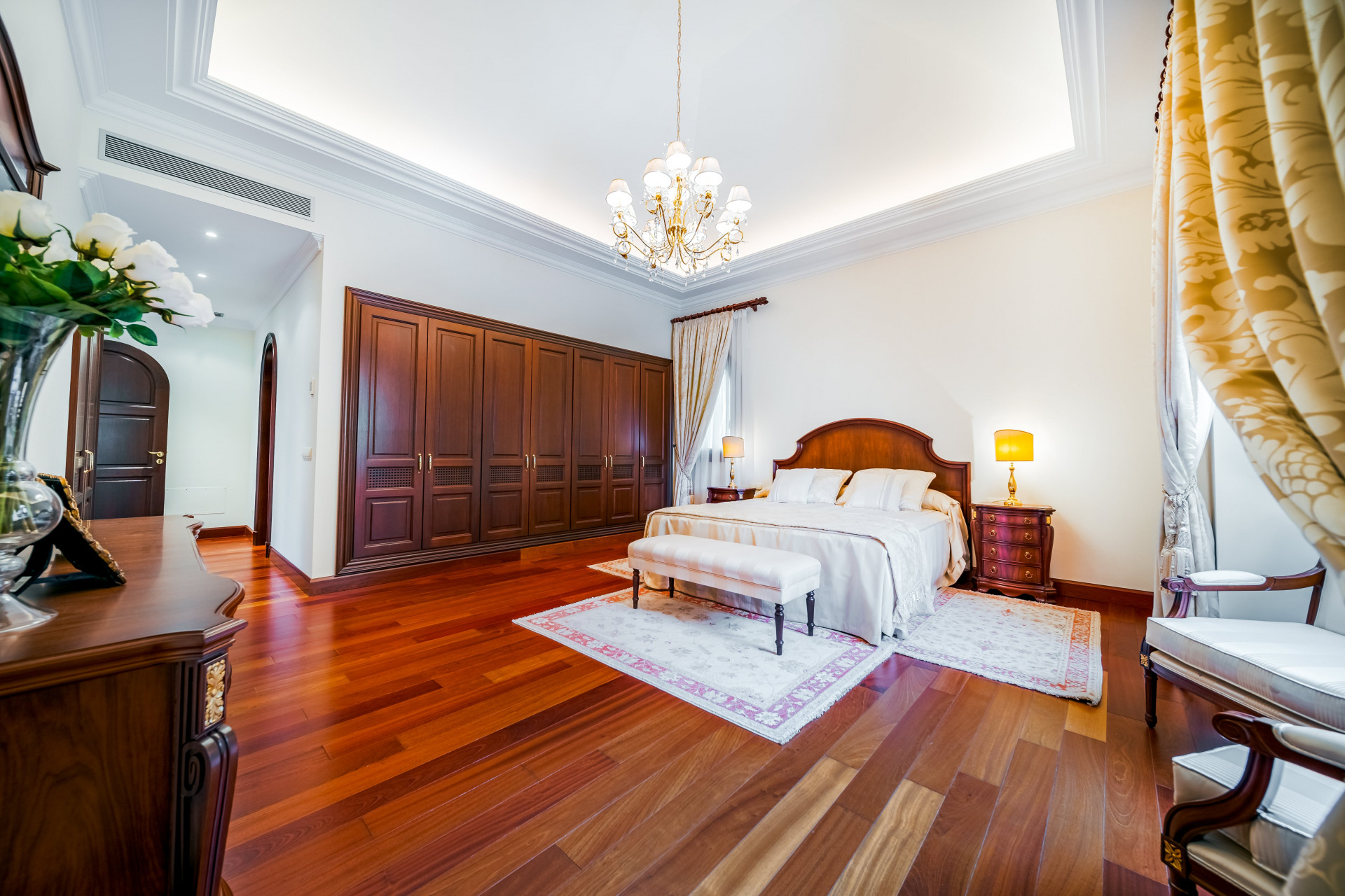 Exclusive 8-bedroom beachside Villa in Guadalmina Baja in San Pedro de Alcantara