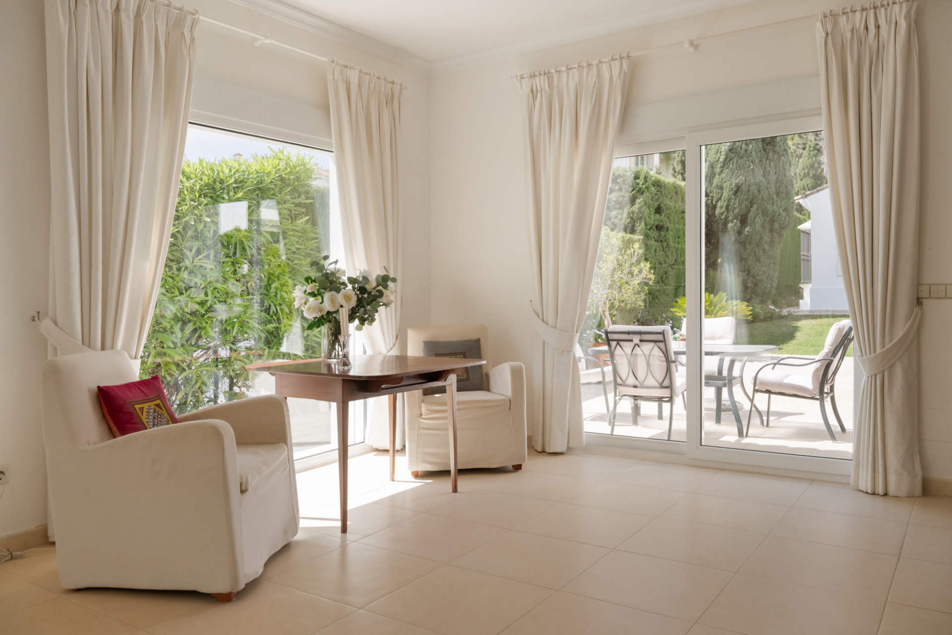 Andalusion style villa with La Quinta golf and sea vieuws in Benahavis