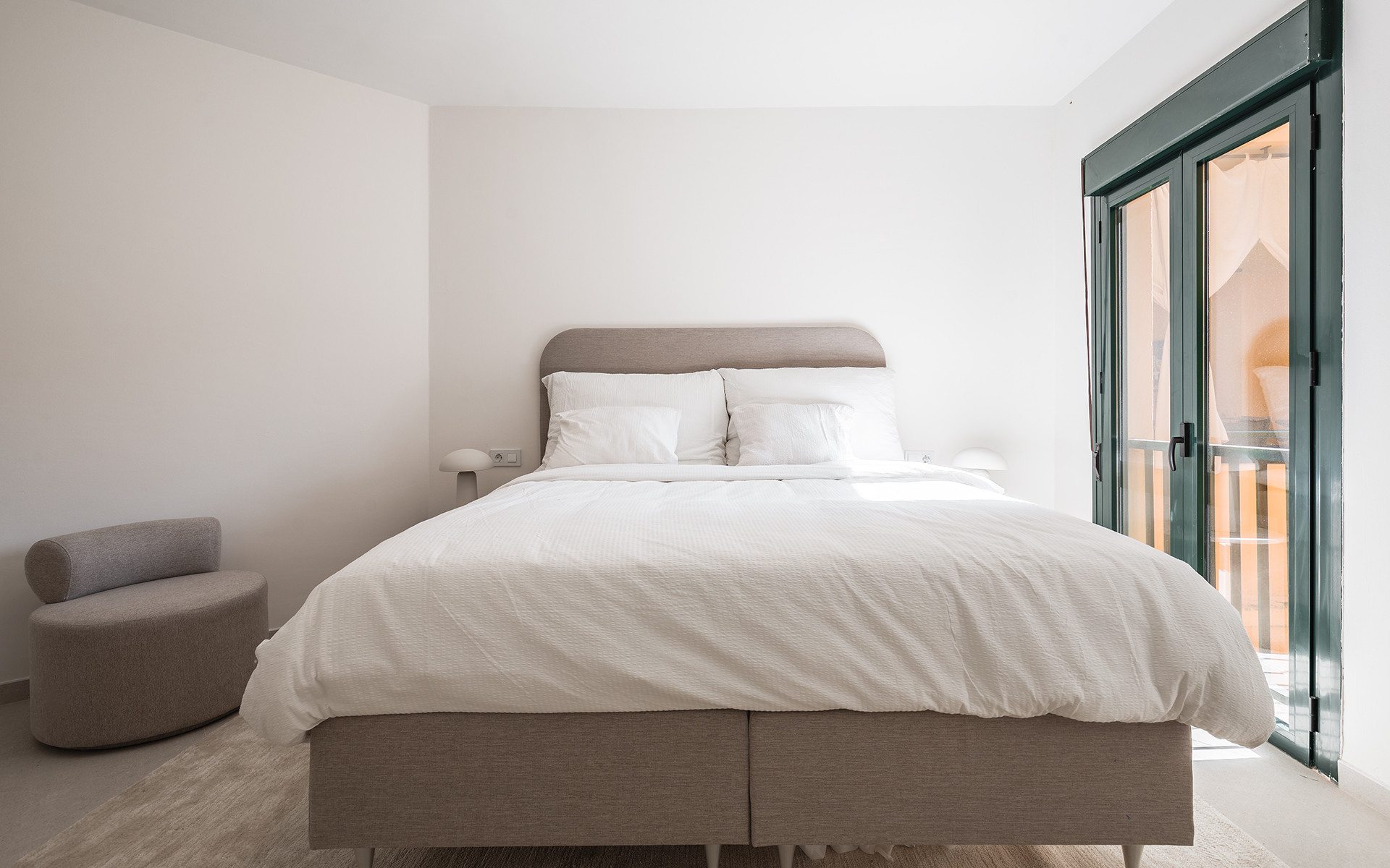 Stylish 4-Bedroom Beachside Apartment in San Pedro de Alcantara
