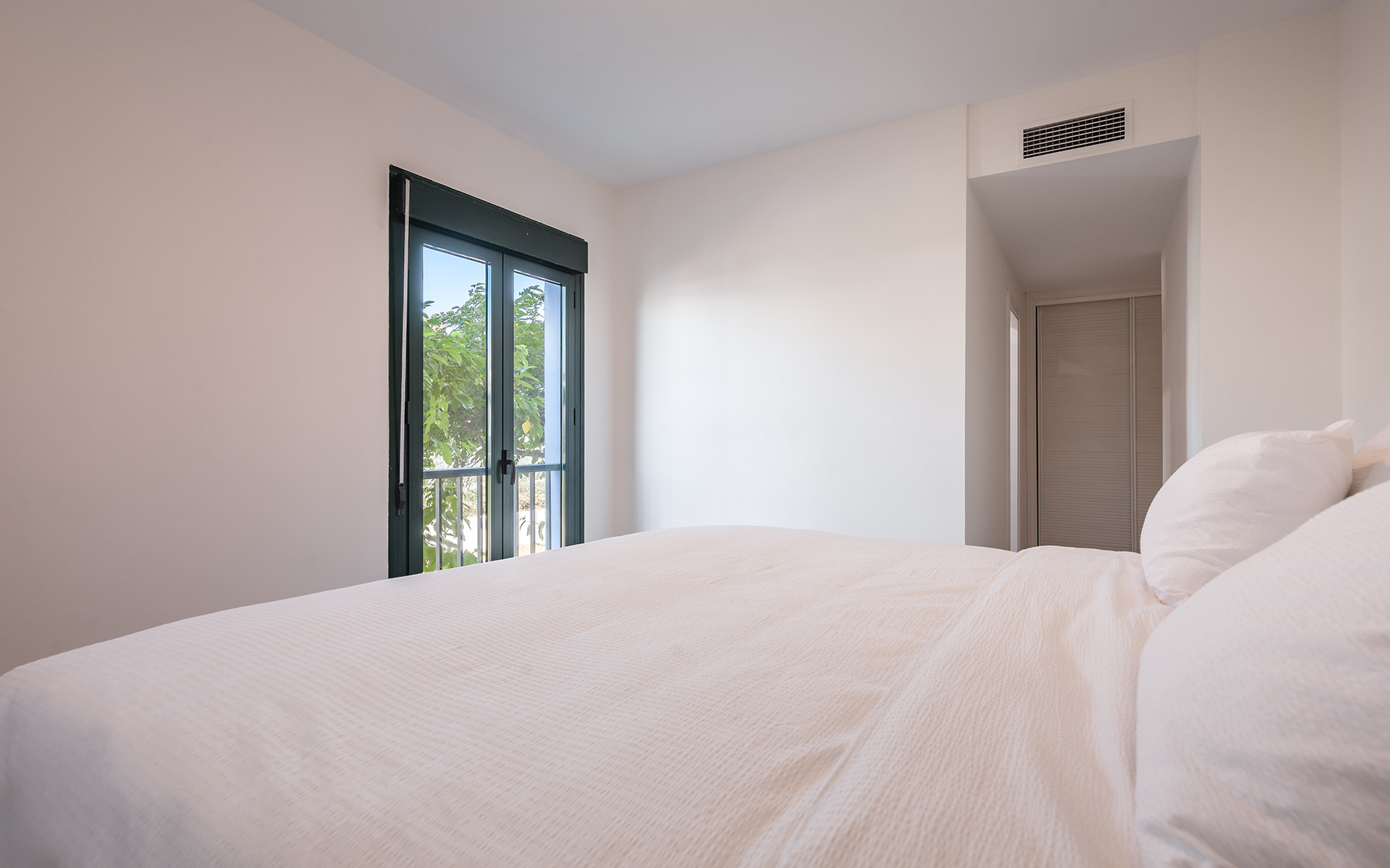 Stylish 4-Bedroom Beachside Apartment in San Pedro de Alcantara