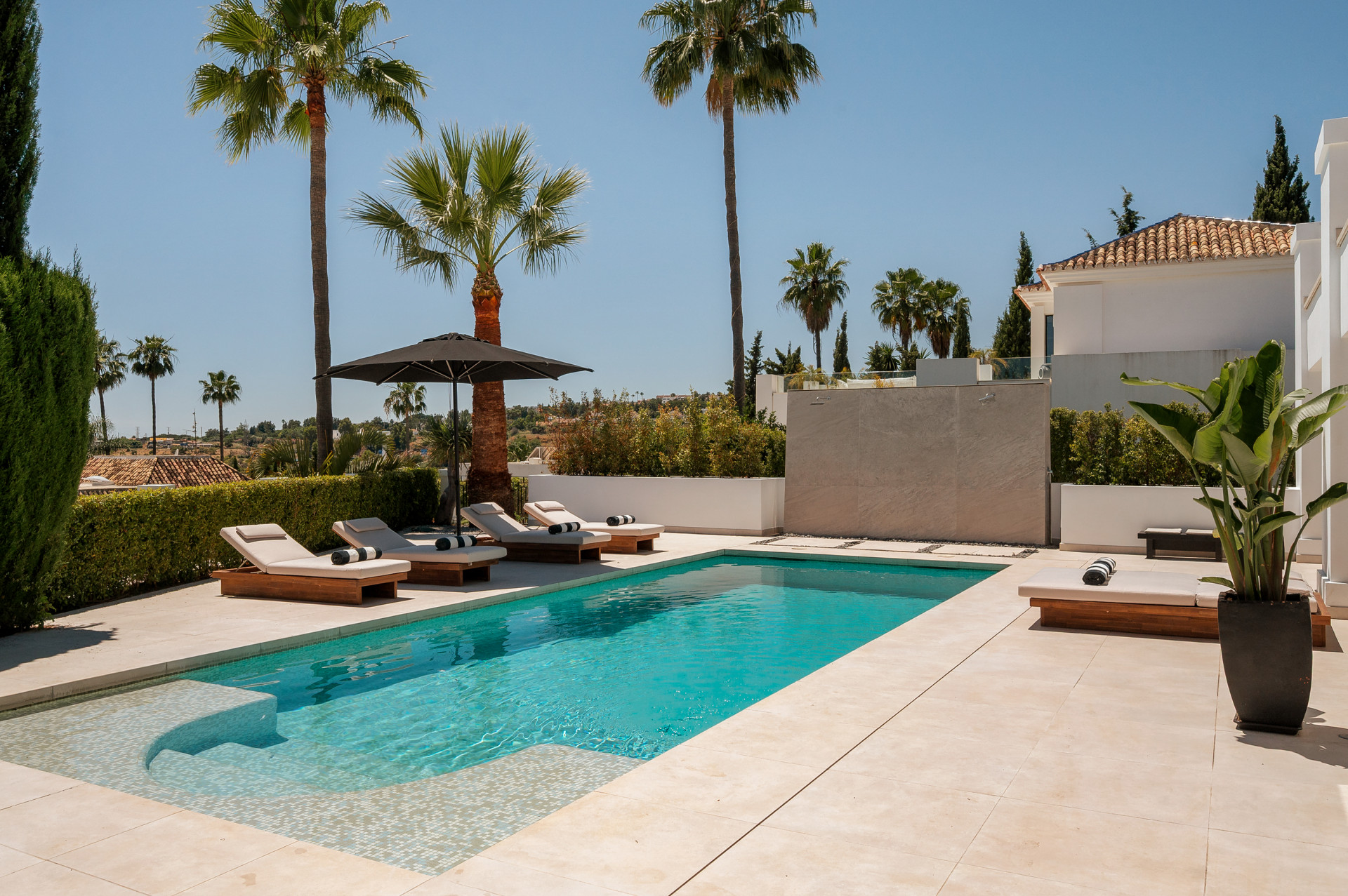 Villa dichtbij Los Naranjos Golf Club in Nueva Andalucía in Nueva Andalucia