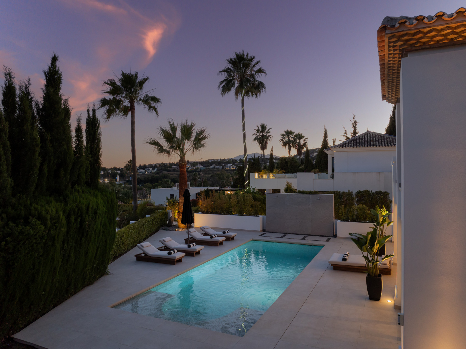Villa dichtbij Los Naranjos Golf Club in Nueva Andalucía in Nueva Andalucia