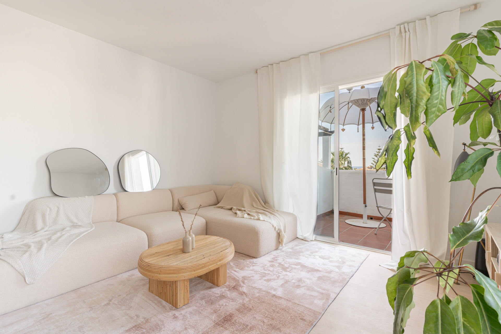 Zonnig penthouse met 3 slaapkamers in Bel-Air in Estepona