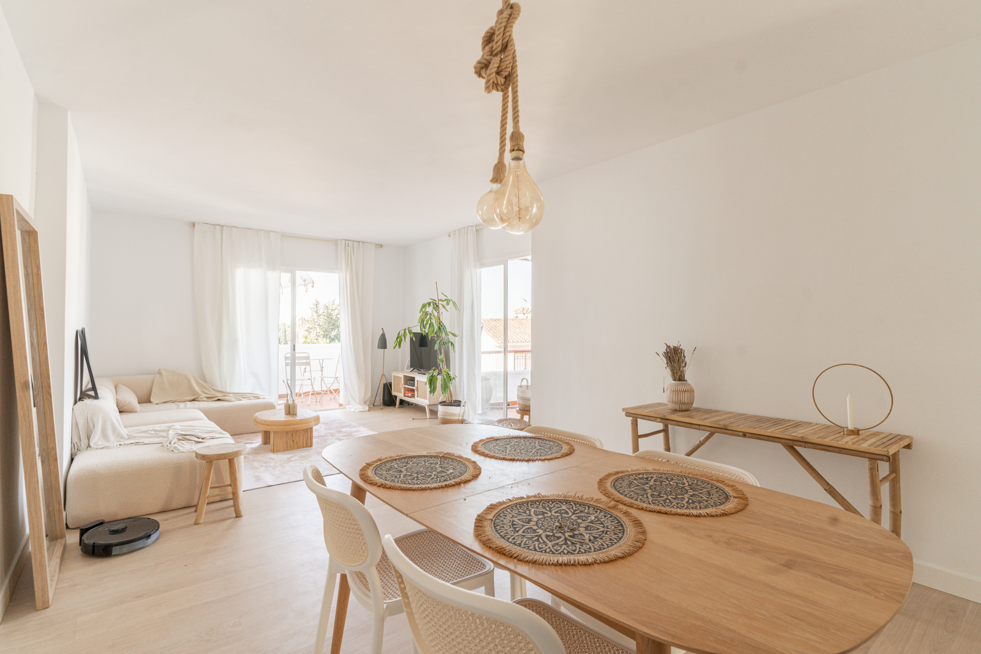Zonnig penthouse met 3 slaapkamers in Bel-Air in Estepona
