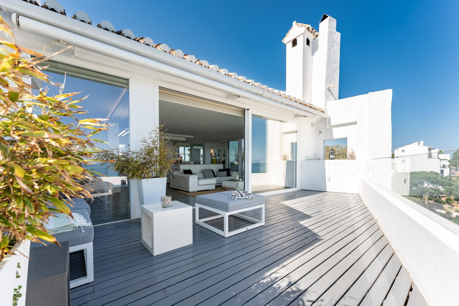 Increíble ático duplex junto a la playa en Calahonda en Mijas Costa