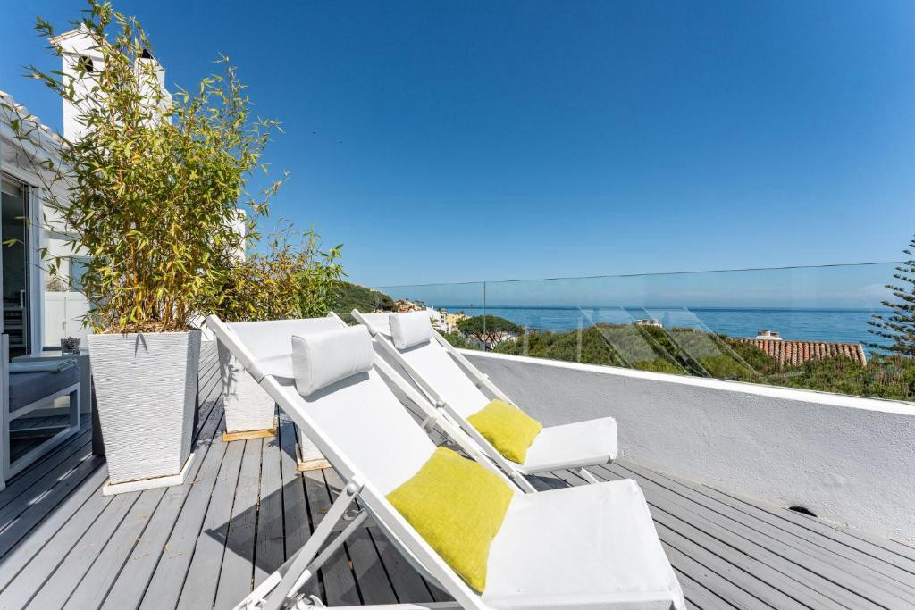 Increíble ático duplex junto a la playa en Calahonda en Mijas Costa