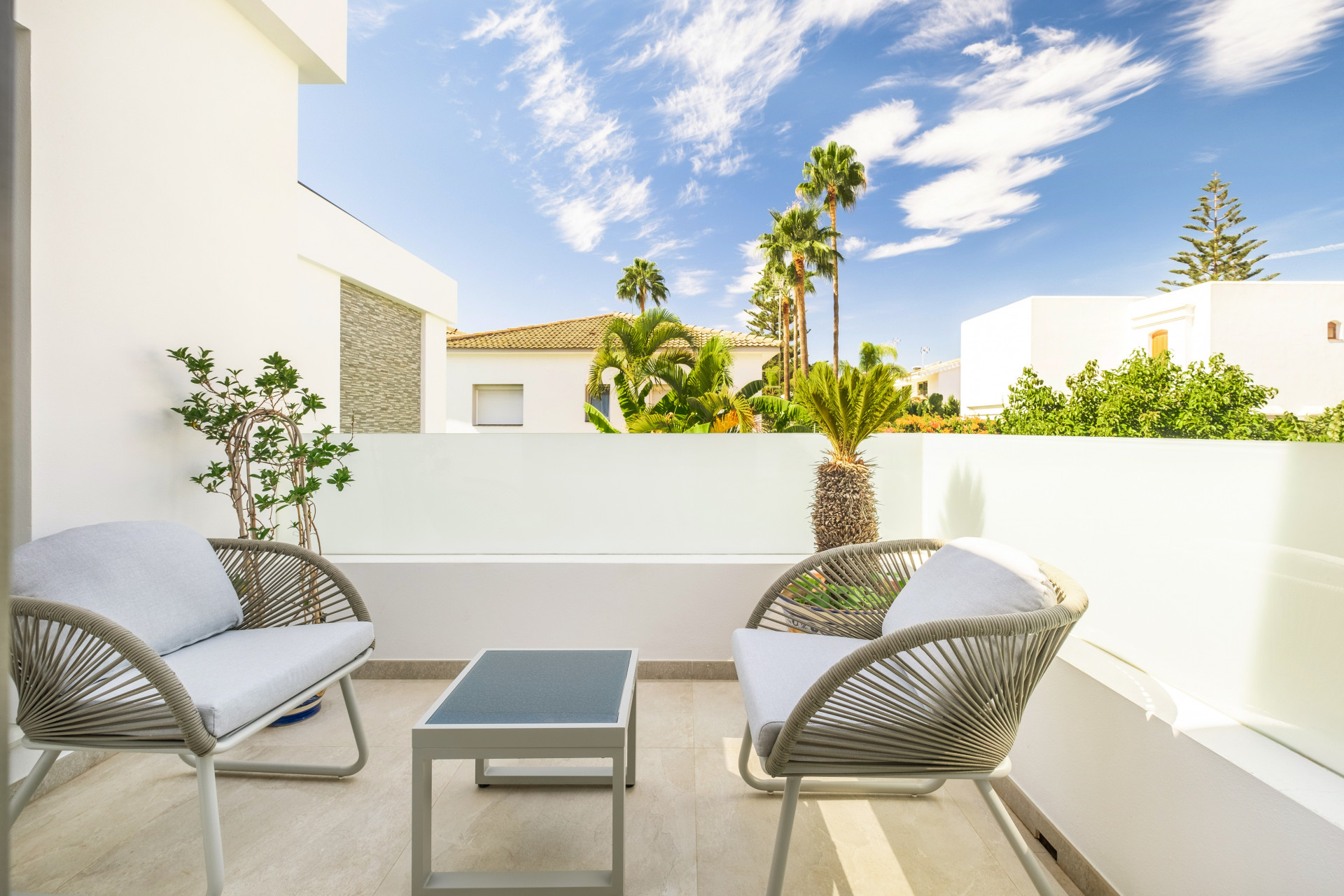 Impresionante villa de 5 dormitorios con comodidades premium en la Milla de Oro en Marbella