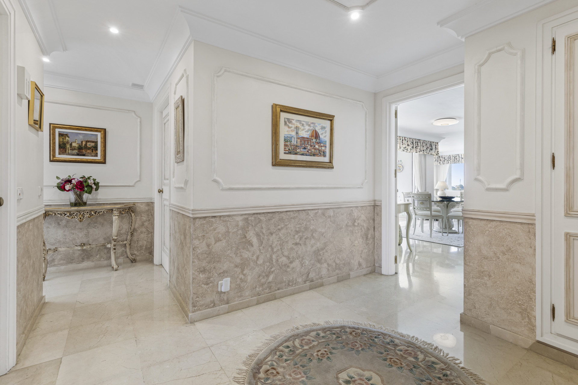 Spacious 3 bedroom apartment with beautiful views. in San Pedro de Alcantara