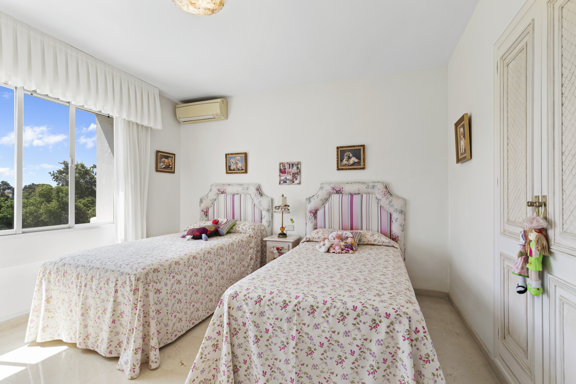 Spacious 3 bedroom apartment with beautiful views. in San Pedro de Alcantara