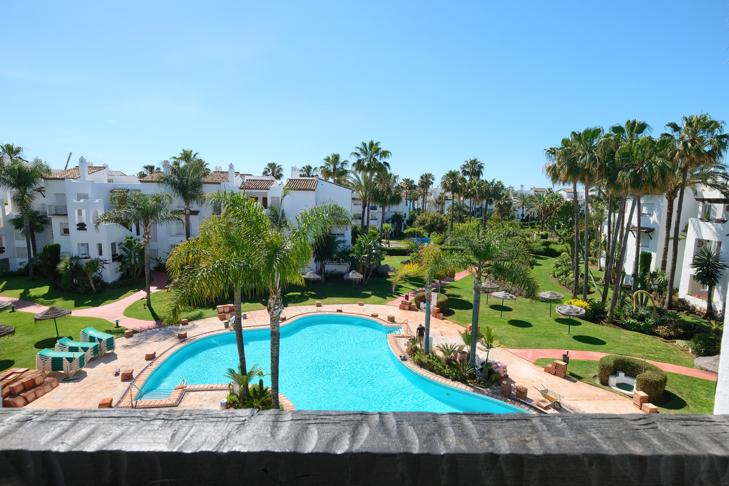 Apartment for sale in <i>New Golden Mile, </i>Estepona