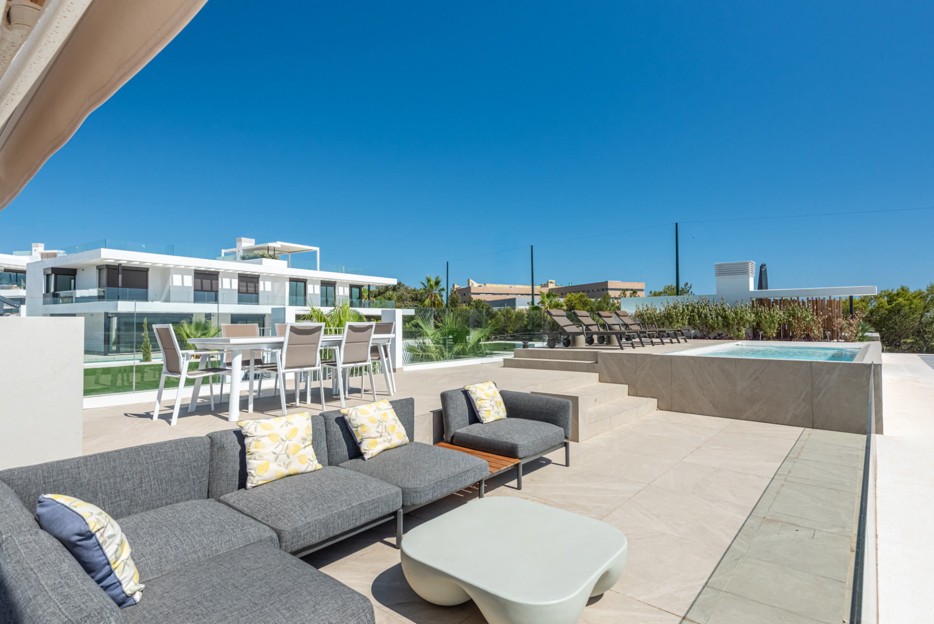 Brand-New 2-Bedroom Penthouse with Private Rooftop Pool in Soul Marbella