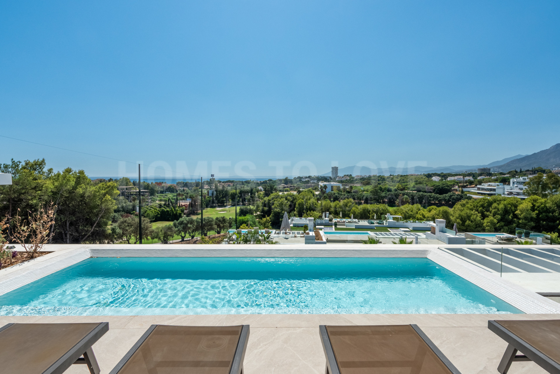 Brand-New 2-Bedroom Penthouse with Private Rooftop Pool in Soul Marbella
