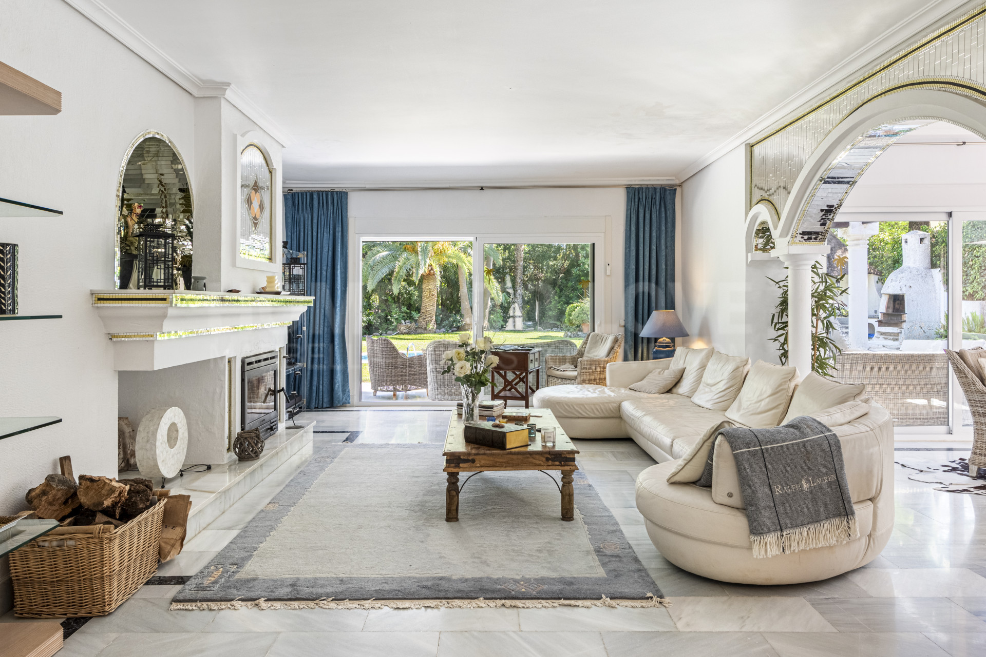 Villa de style andalou située à Nueva Andalucía