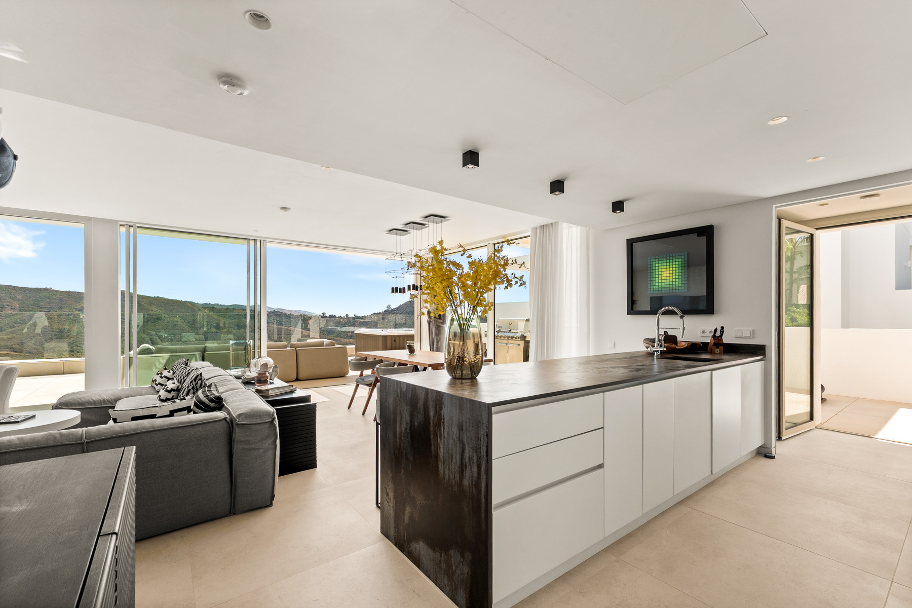 penthouse in Palo Alto — frame 8