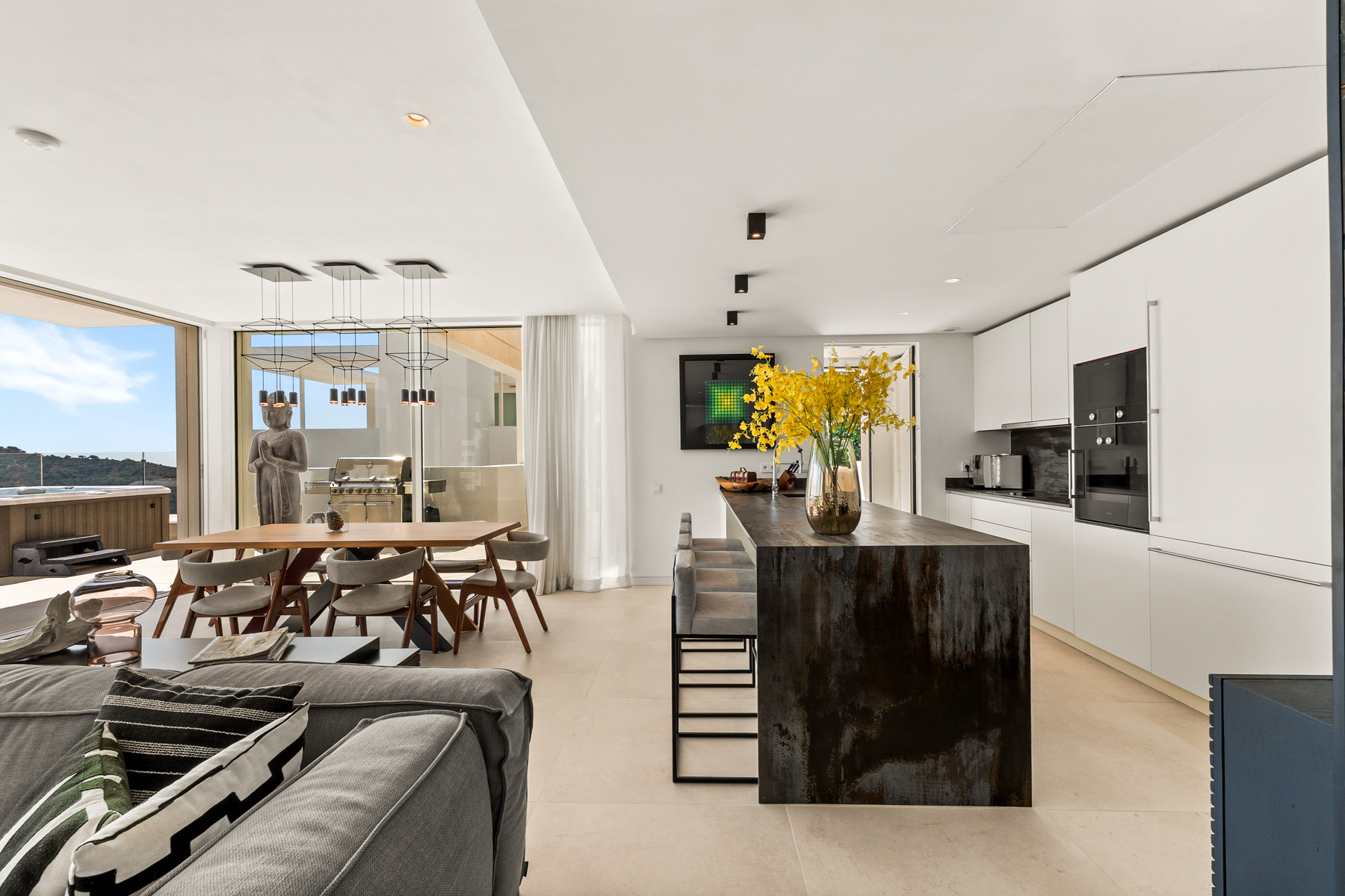 penthouse in Palo Alto — frame 6
