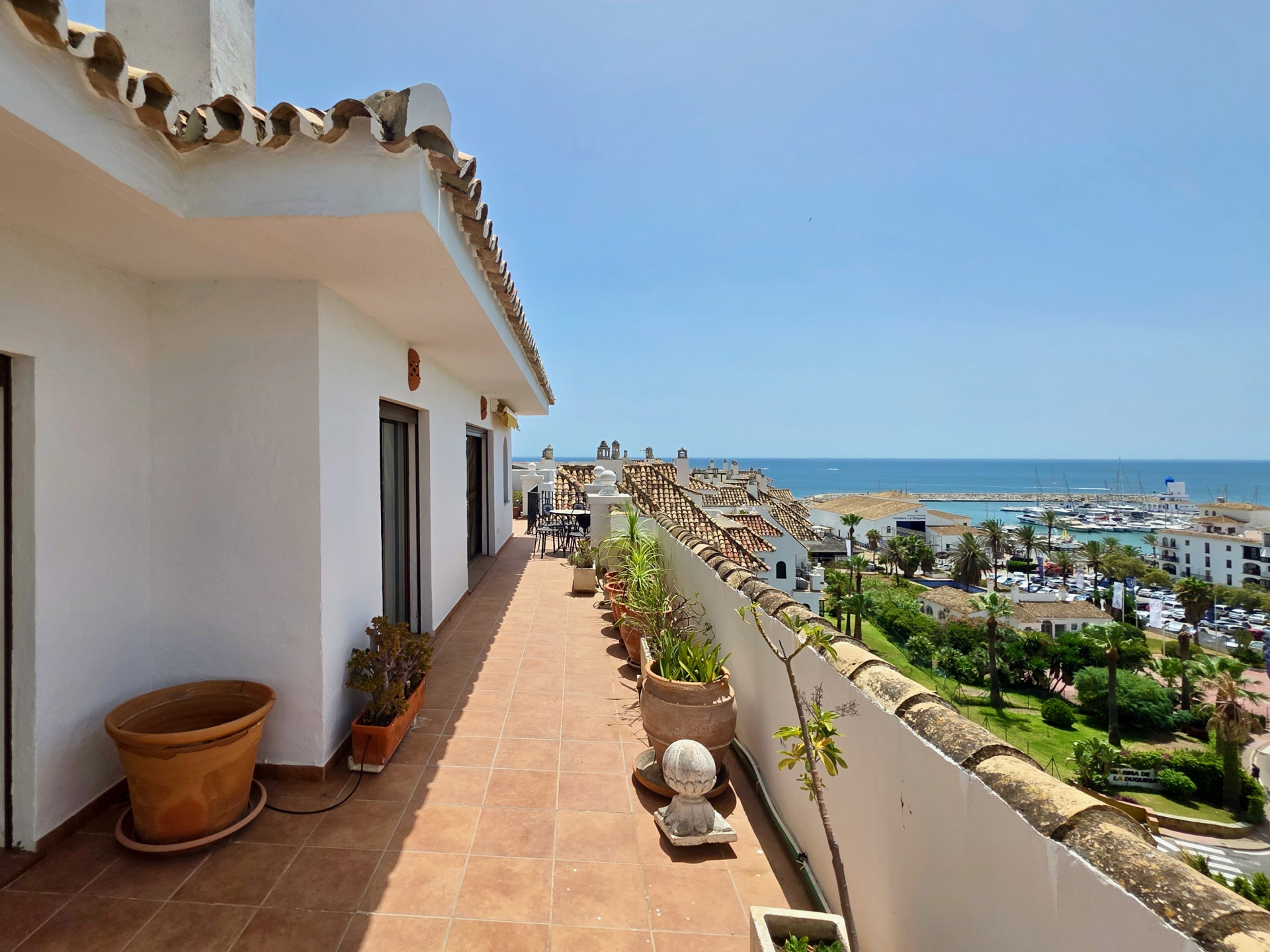 penthouse in Marina Duquesa — frame 4