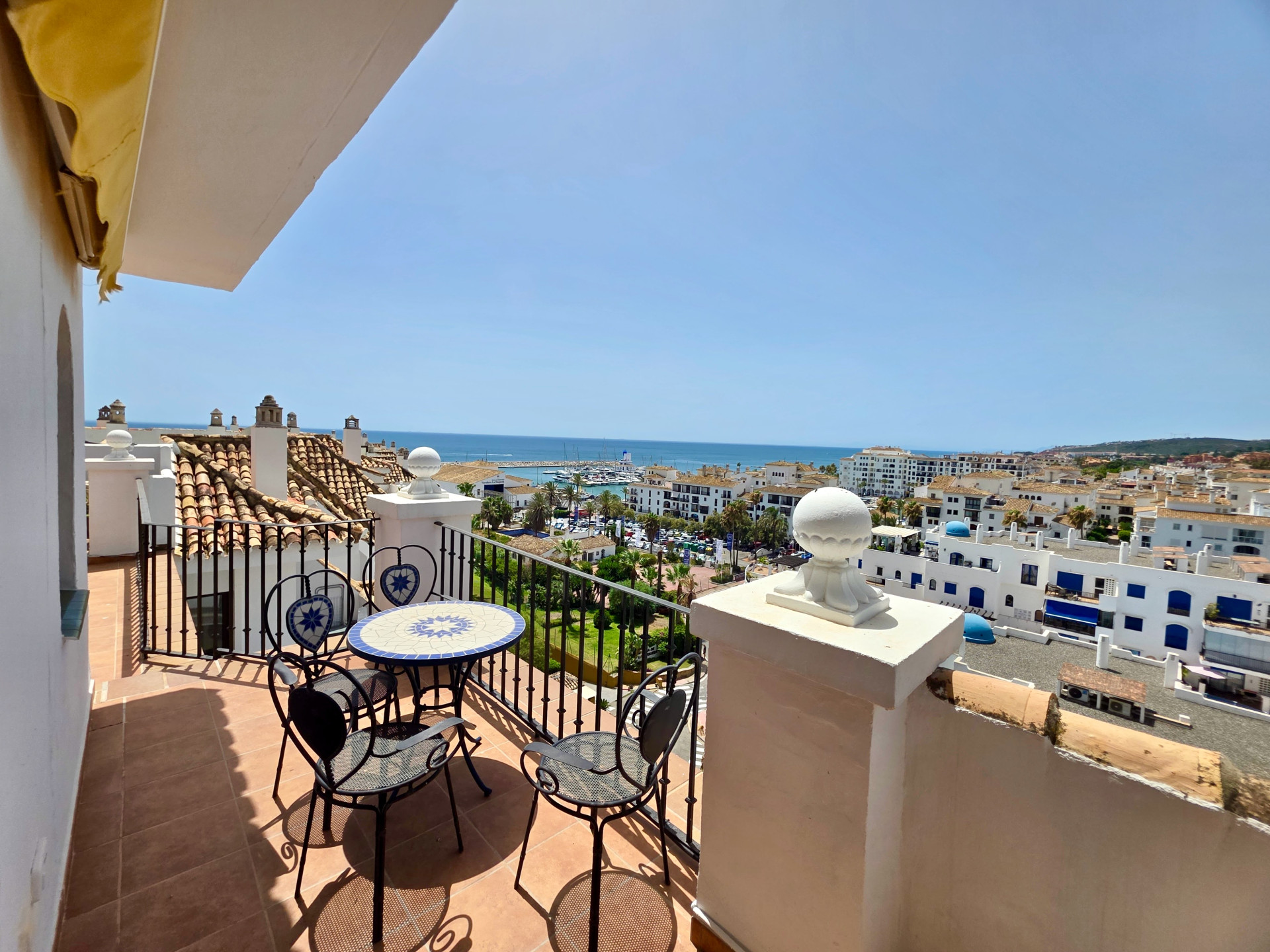 penthouse in Marina Duquesa — frame 3