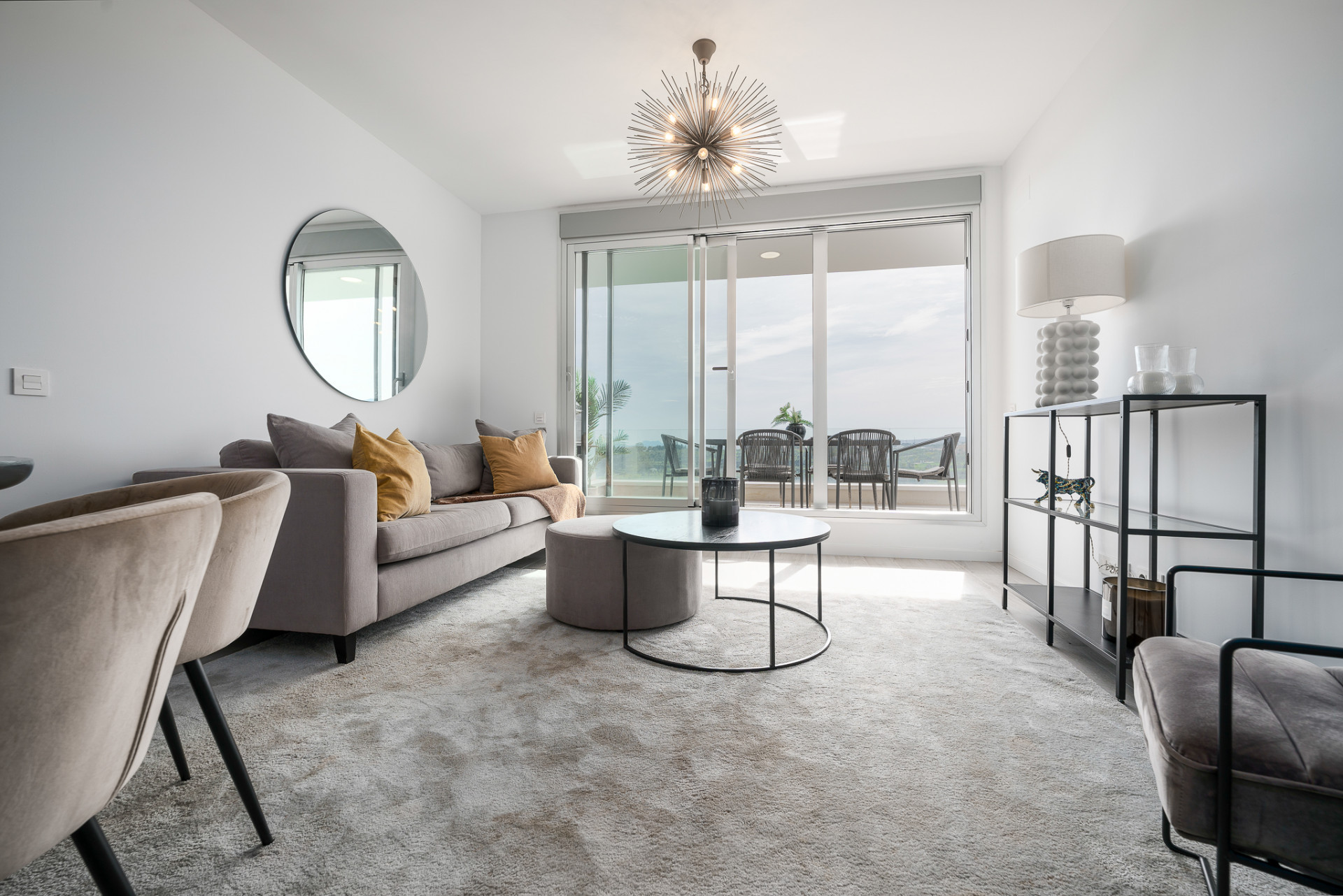 Oceana Views 3 Bedroom Apartment with storage and parking