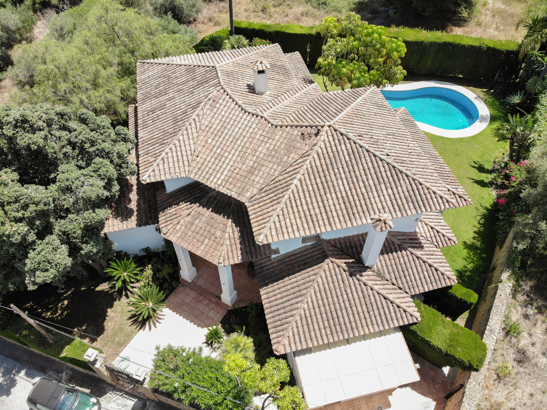 5 Bedroom Private Villa Nueva Andalucia
