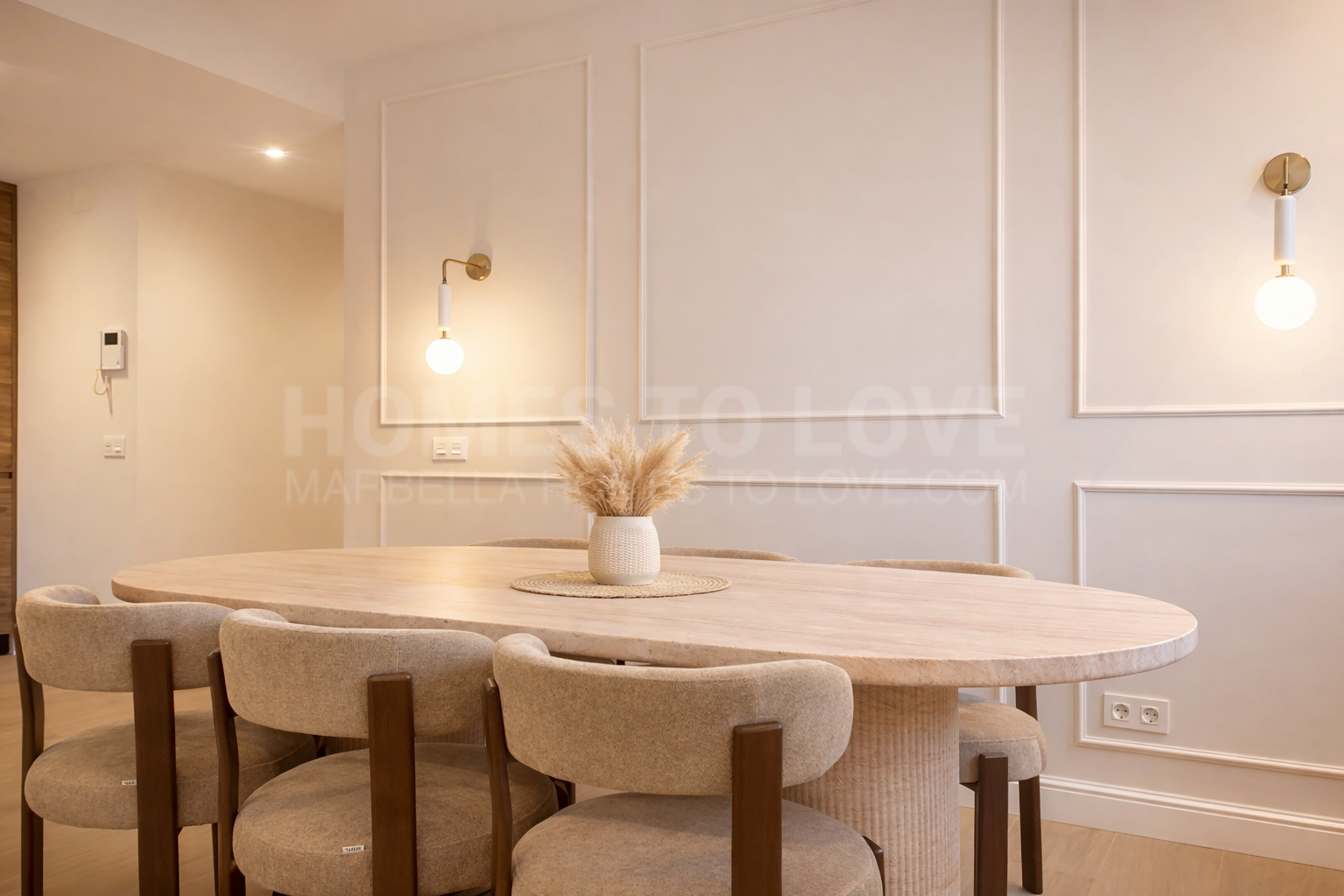 Apartamento de 3 dormitorios totalmente reformado y amueblado - Puerto de Estepona