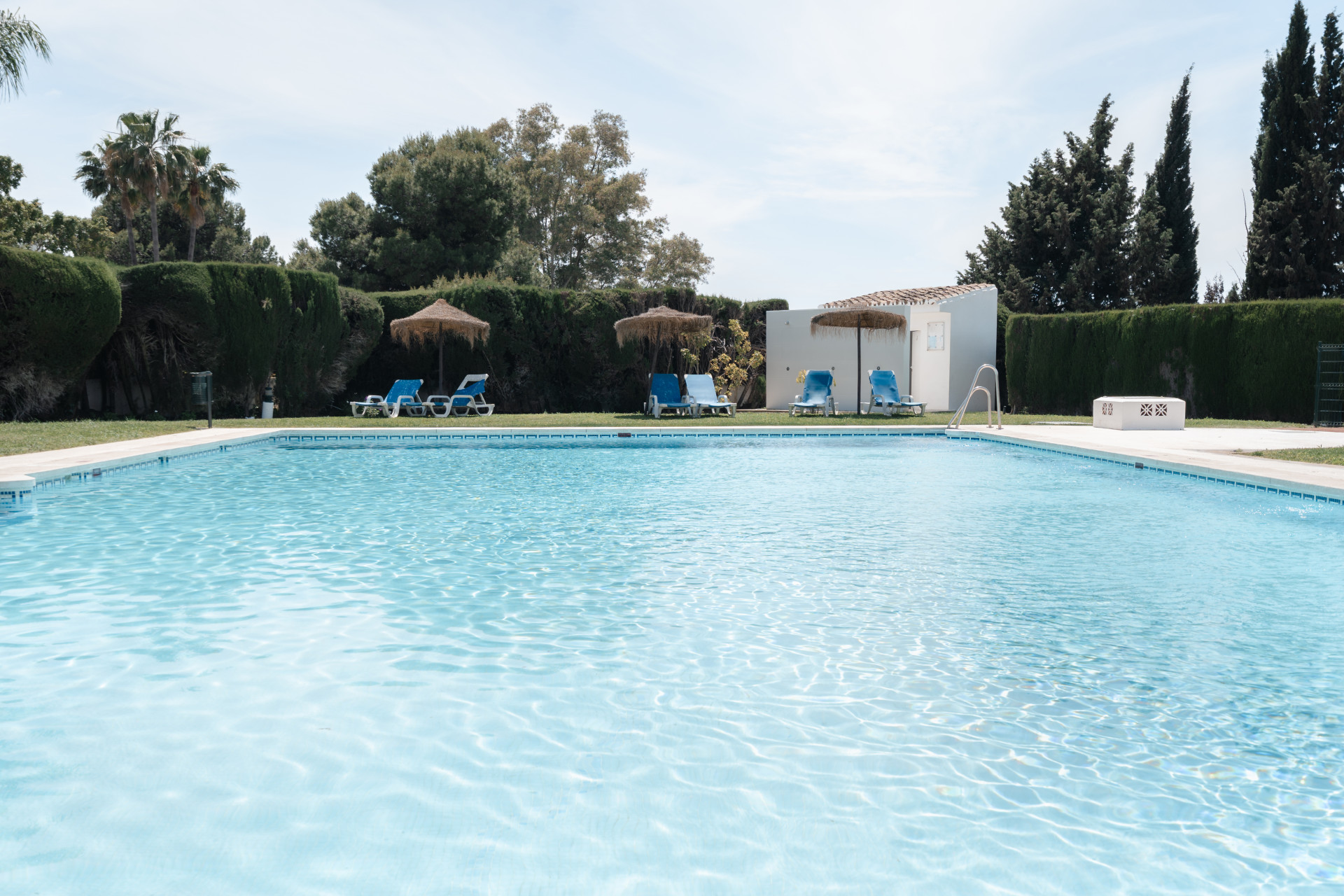 Spacious townhouse with villa feel in Señorío de Cortés · Photo 48