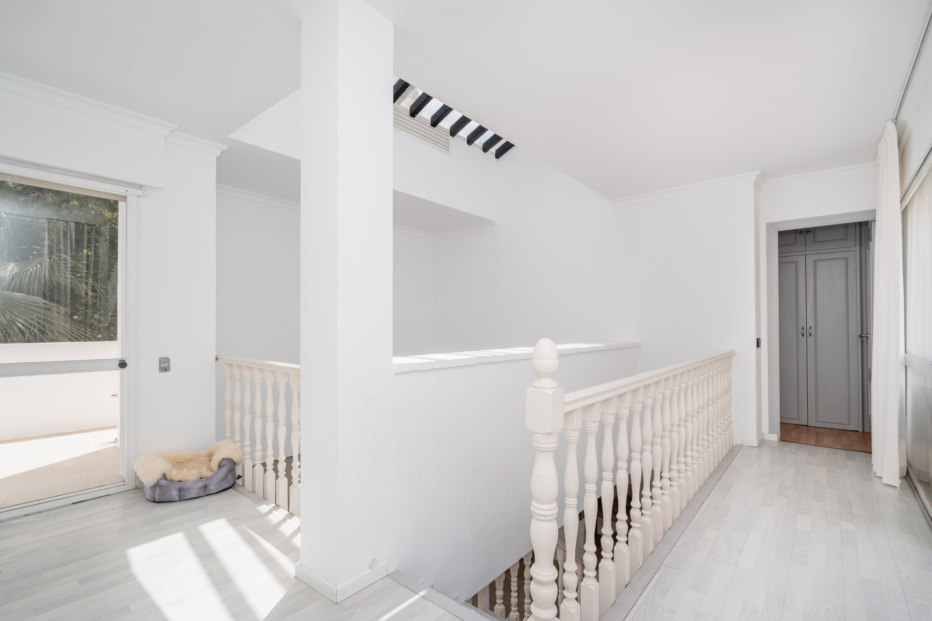 Spacious townhouse with villa feel in Señorío de Cortés · Photo 31