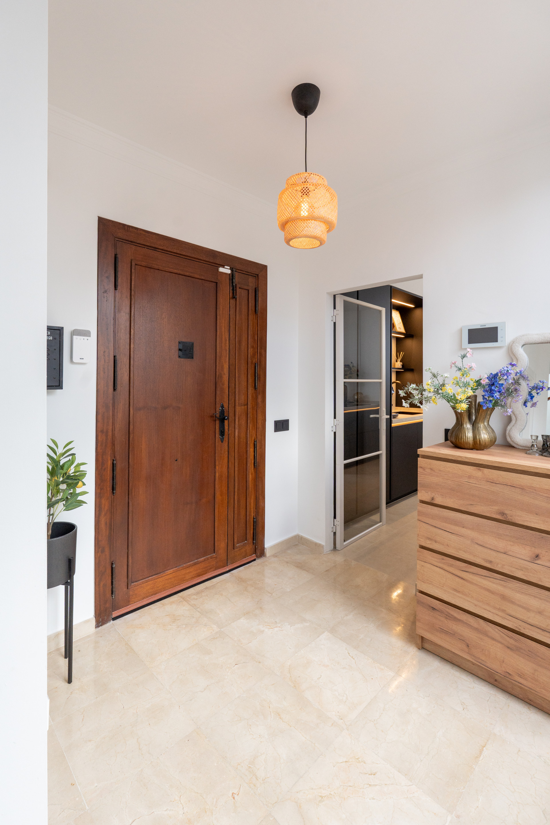 Elegant Andalusian Villa Frontline Golf in La Resina, Estepona