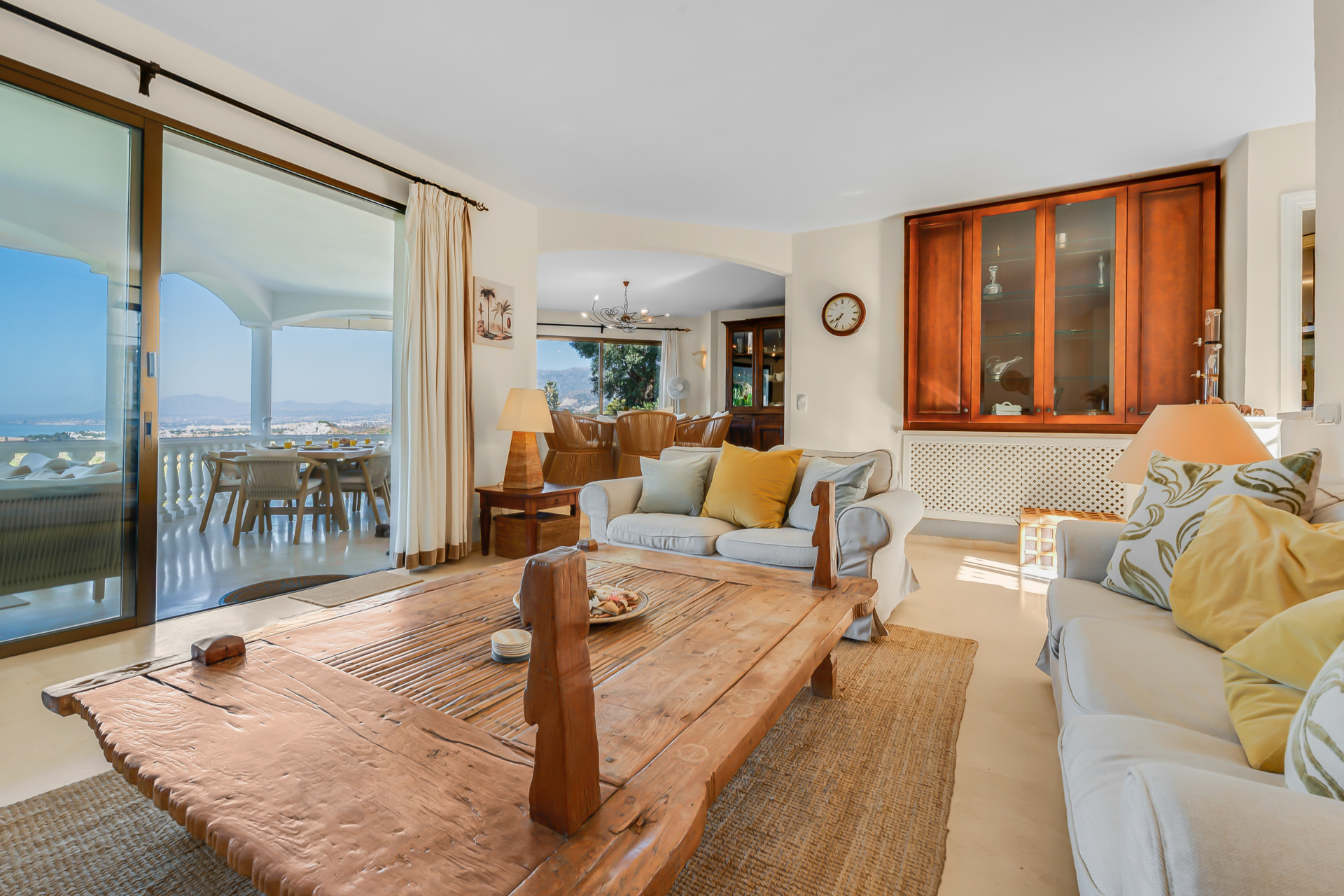 Villa de lujo con vistas panorámicas al mar y a La Concha en El Rosario, Marbella