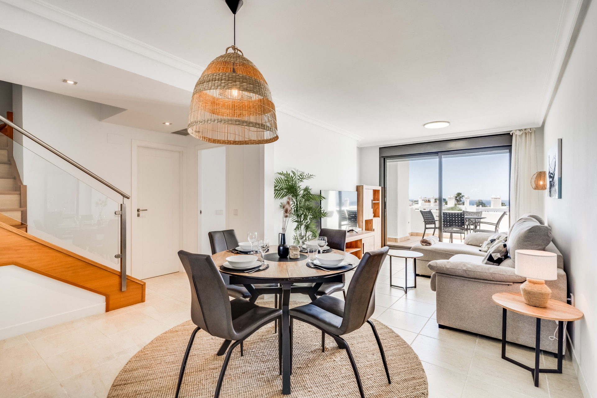 Ático Dúplex de Lujo con Vistas Panorámicas al Mar – Sunset Golf, Estepona