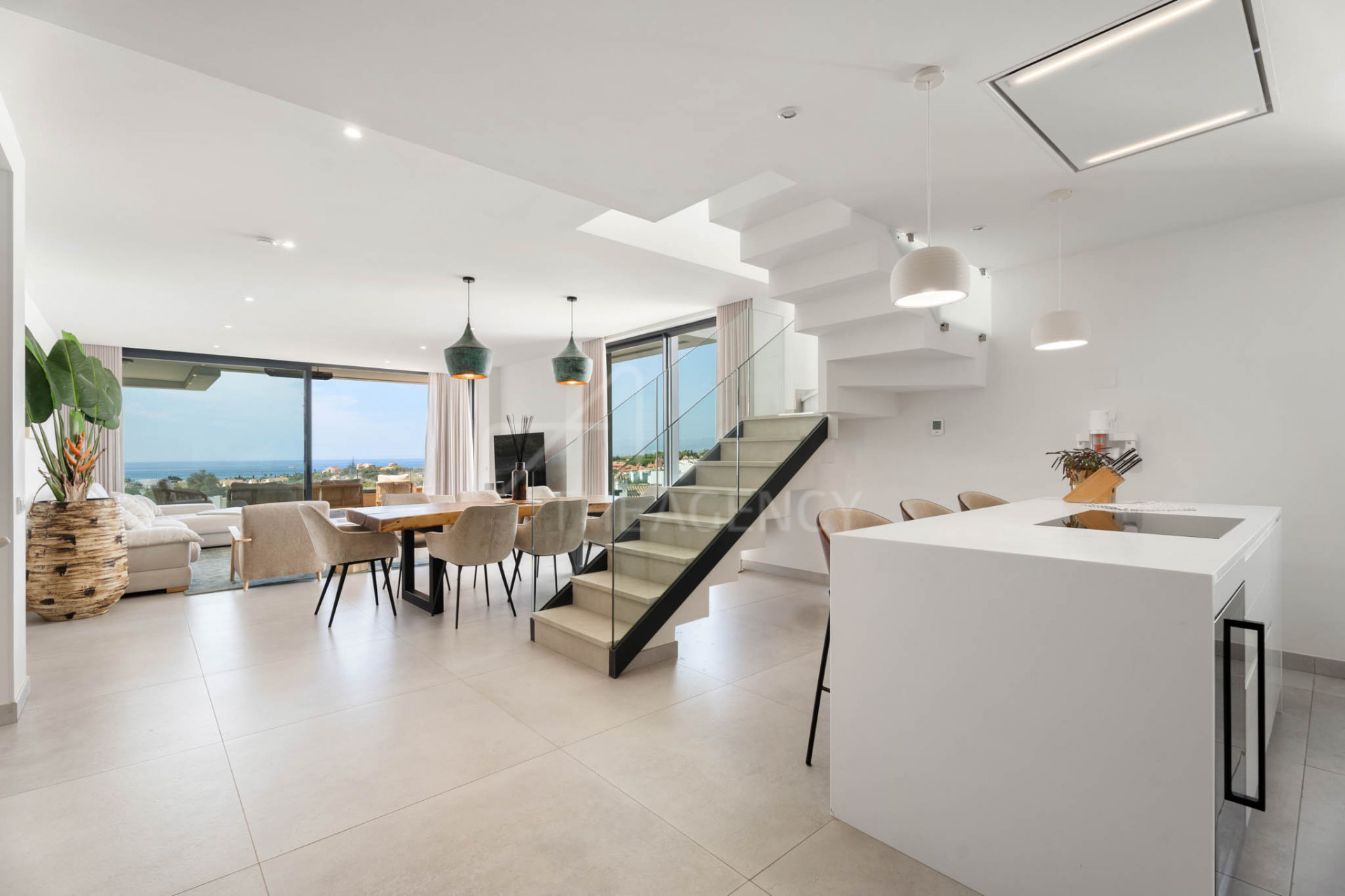 Casa Venere - Contemporary Duplex Penthouse with Sea Views, Marbella East