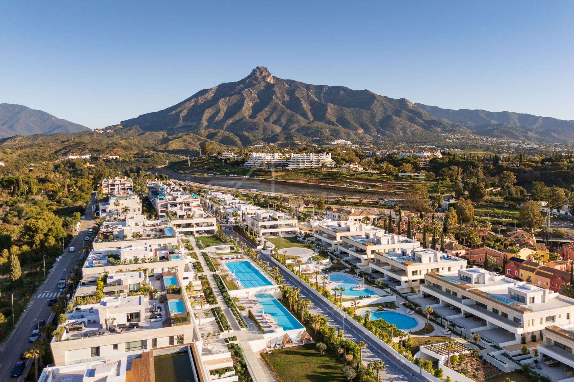 Modern 4-Bedroom Ground Floor Apartment - Marbella Golden Mile