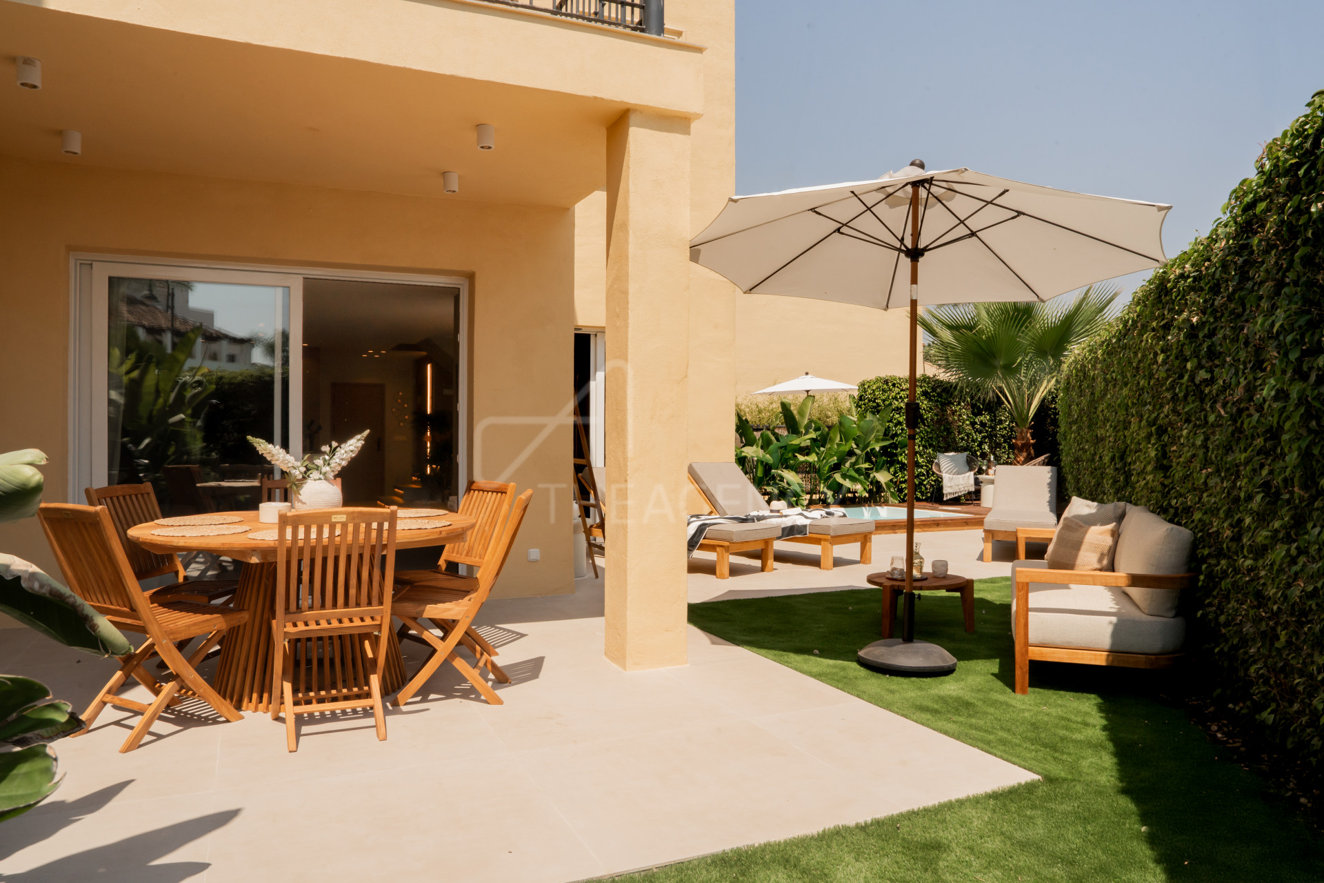 Renovated 4-Bedroom Beachside Townhouse – Azalea Beach, Puerto Banús